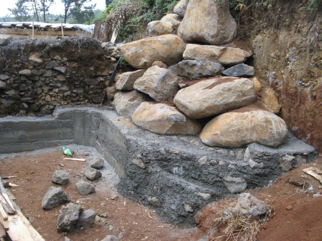 Budowa kolejnego zbiornika wody - Magiczna Oaza Marii Bucardi